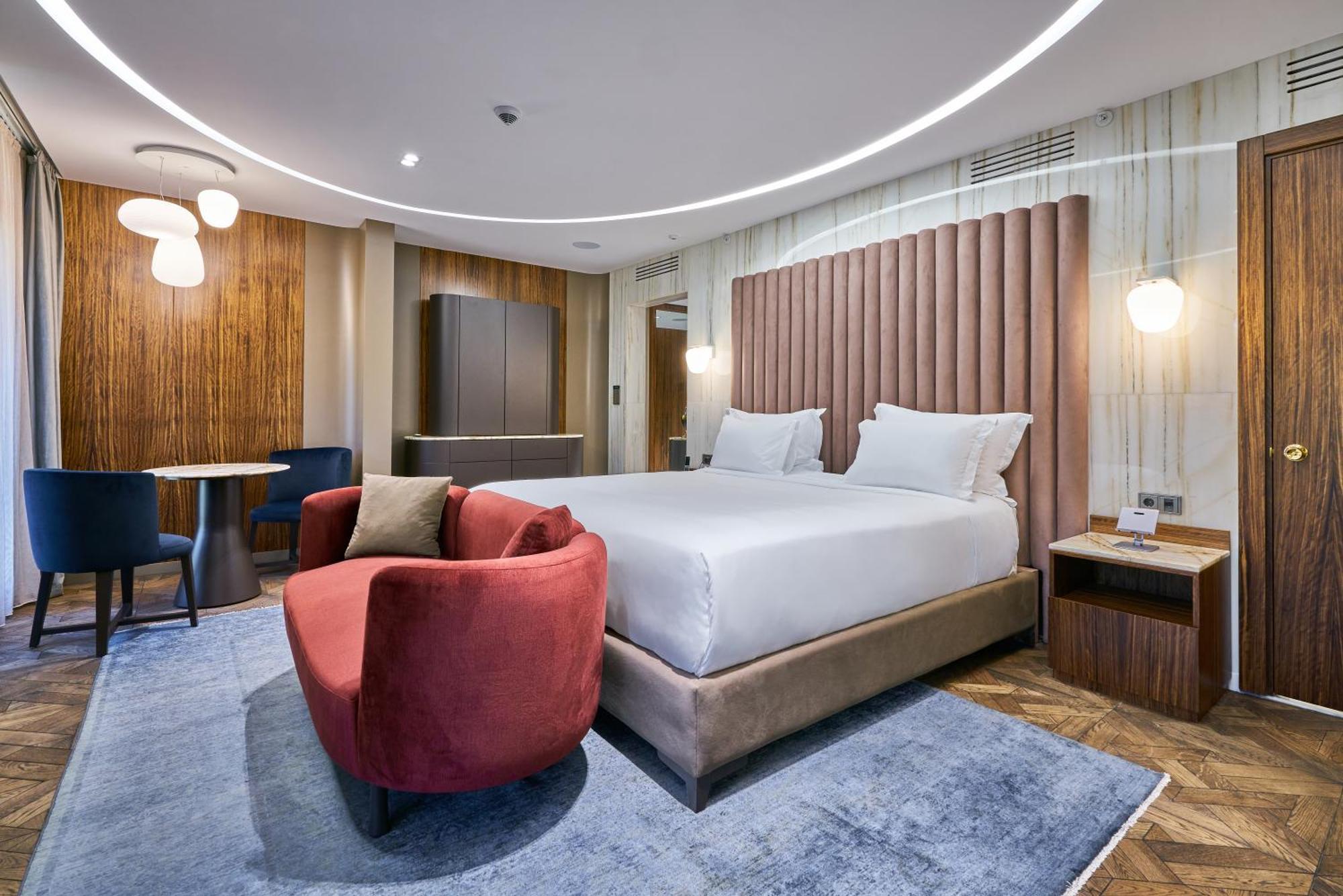 Rayelin Old Hotel *